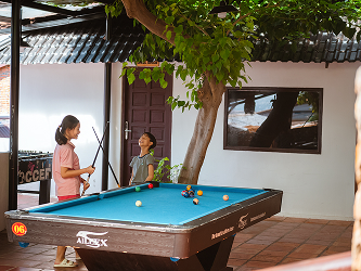 AdoraBay billiards