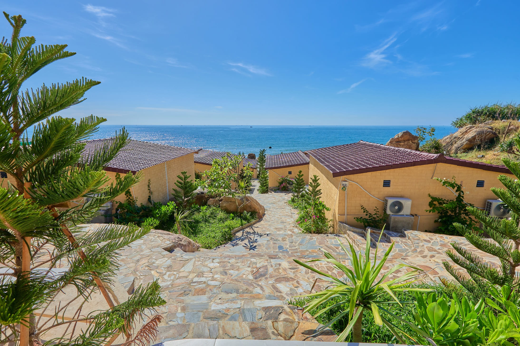 Deluxe Ocean View (King Room (01 giường cho 02 khách))